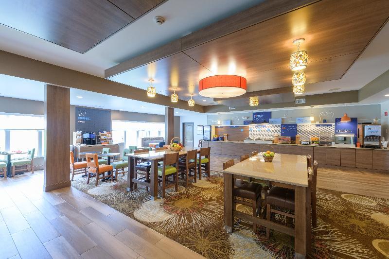 Holiday Inn Express & Suites Jamestown By Ihg Exterior photo